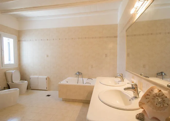 Anatoli Agios Sostis (Mykonos)